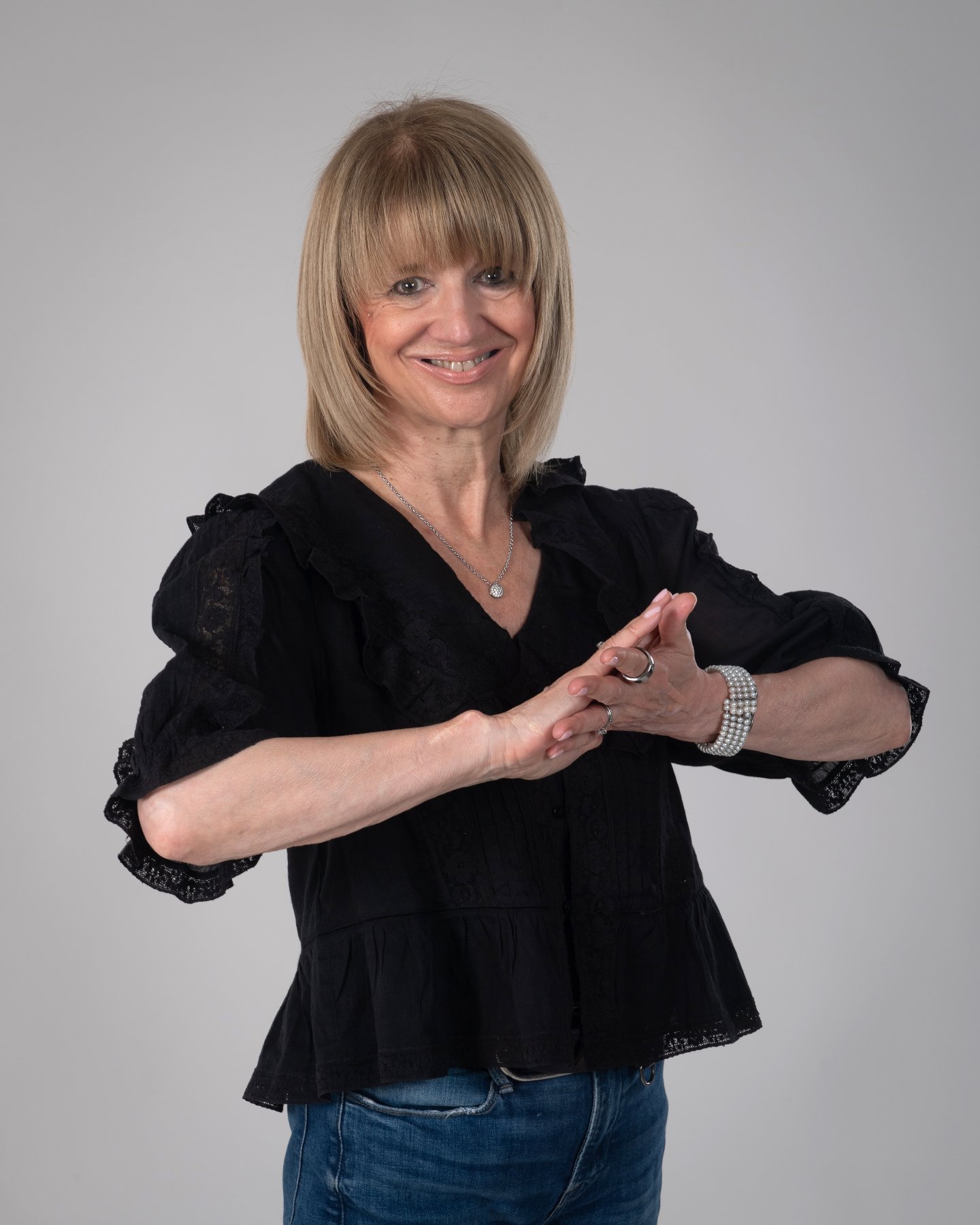 Jill demonstrates The Havening Touch® - Self Havening technique